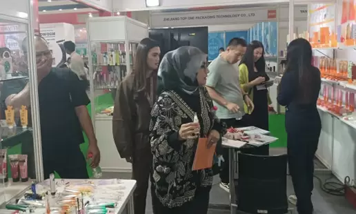Summitek Technology logr&oacute; un gran &eacute;xito en la feria comercial de Indonesia, consiguiendo pedidos de m&uacute;ltiples marcas.